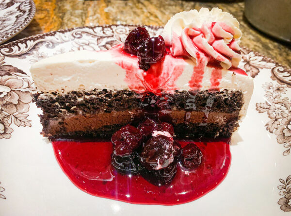 Molten chocolate cake with raspberry